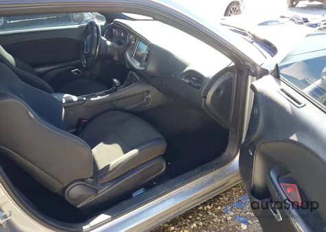 2015 Dodge Challenger R/T Shaker from USA, damaged, VIN 2C3CDZAT8FH905867